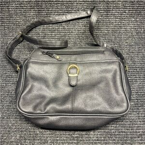 Chic Black Leather Shoulder Bag